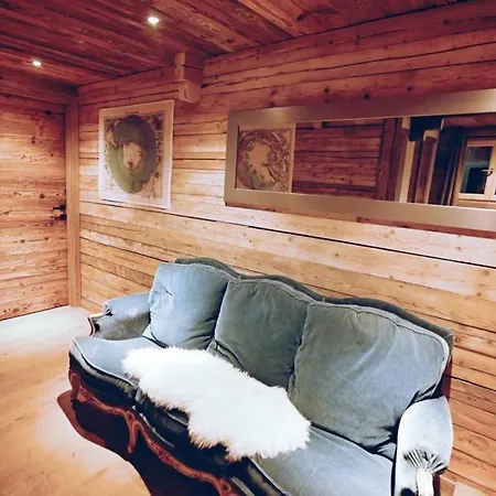 Coup De Coeur+vehicule 4*4 ; 9 Places A Dispo Holiday home